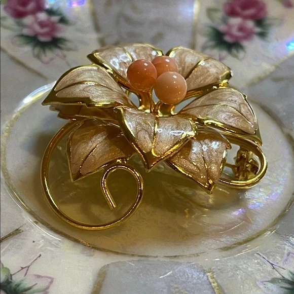 🍄Vintage Gold Plated Metallic Enamel Flower Brooch - Picture 3 of 5